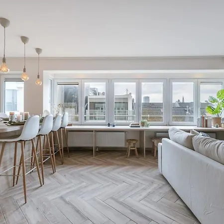 Juan - Modern In With 2 Bedrooms Апартаменты *